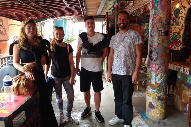 2-Hours Street Art Walking Tour in Medellin Comuna 13 - Why the Comuna 13 Escalators Matter