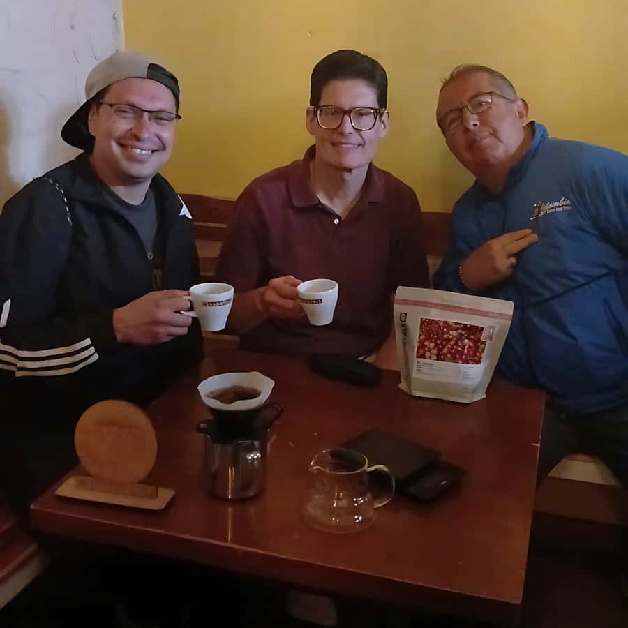 7-hour City Tour of Historic Bogotá with Monserrate - Walking Through La Candelaria