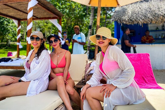 Baru and Playa Blanca Full Day - Handling vendors without losing your cool