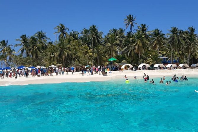 Boat Tour to Johnny Cay & Aquarium in San Andres Island - Snorkeling is excellent, but equipment is the weak link