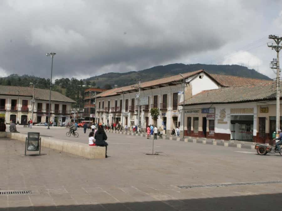 BOGOTA: Ancestral Exploration, Tour Facatativá, Piedras del Tunjo and Zipacón - Nature, Culture, and the Value of Contrast