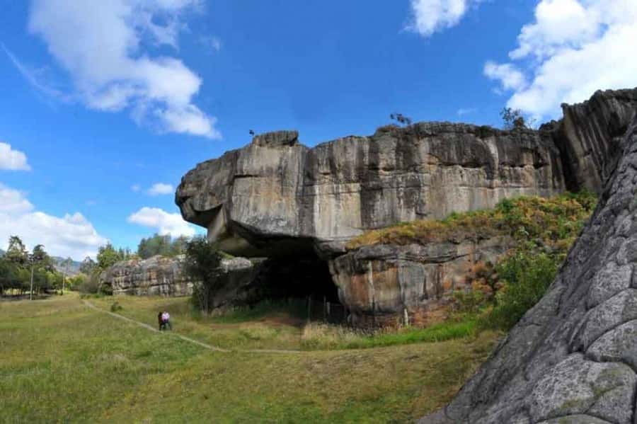 BOGOTA: Ancestral Exploration, Tour Facatativá, Piedras del Tunjo and Zipacón - Piedras del Tunjo and the Petroglyphs