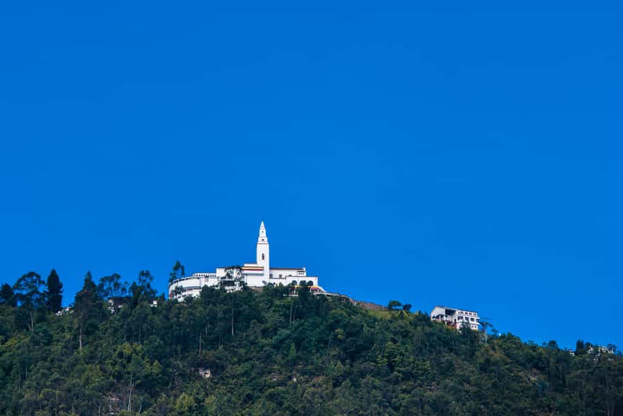 Bogotá: City Tour with Monserrate Hill, transfers and guide - Key points to know before booking