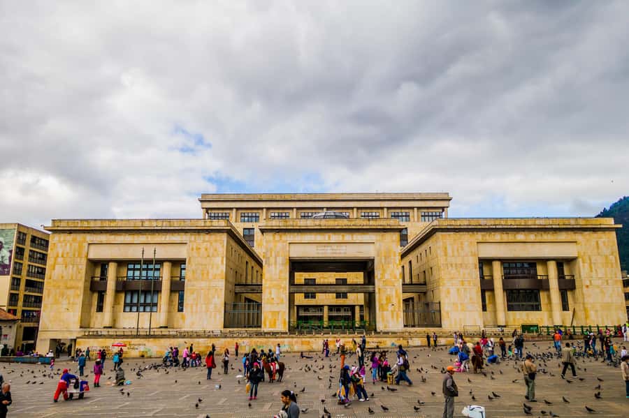 Bogotá: City Tour with Monserrate Hill, transfers and guide - Price, timing, and who gets the best value