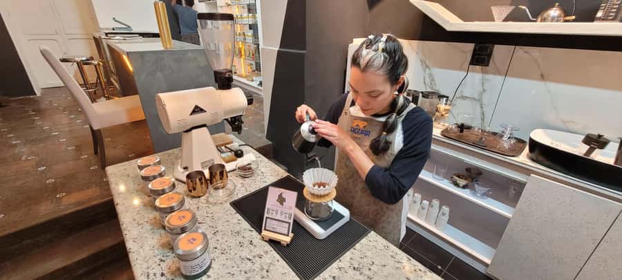 Bogota: Coffee Tasting, Roasting, Filtration & Espresso Tour - Trying Latte Art Without Pressure