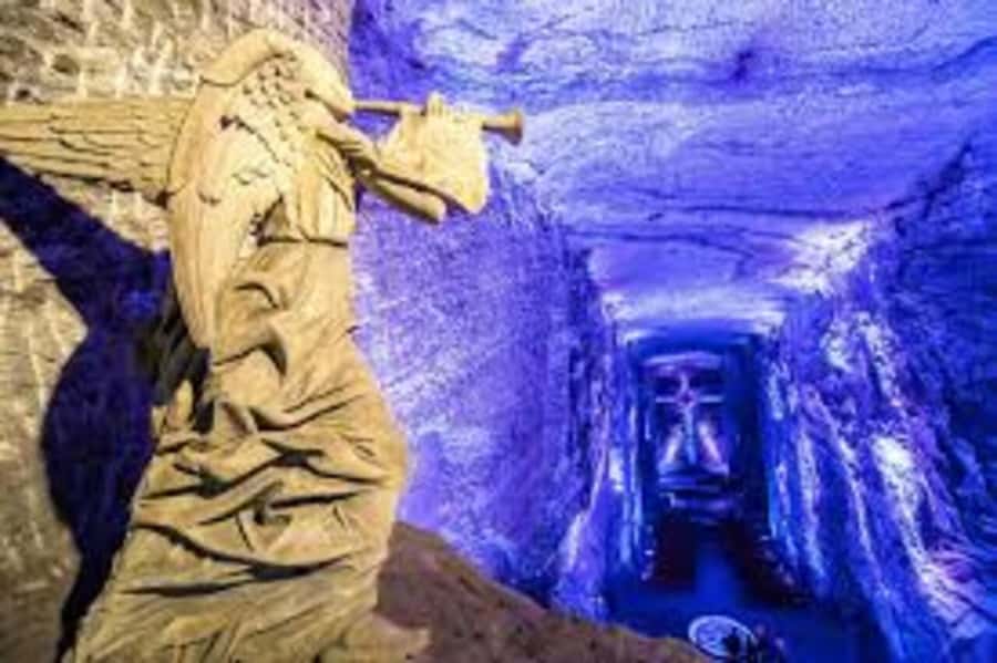 BOGOTA: From the Clouds to the Earth, Tour to Monserrate and the Salt Cathedral - How the experience compares with visiting independently