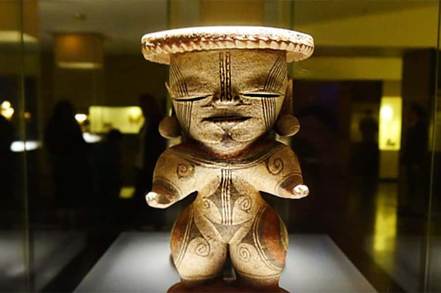 Bogota: Gold Museum and Monserrate Private Half-Day Tour - Gold and mountain views in one Bogotá morning