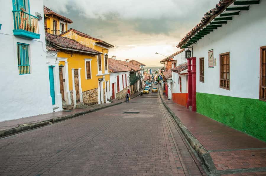 Bogotá: Grand City Tour with Monserrate, Usaquén and Lunch - A drive through Bogotá’s changing districts