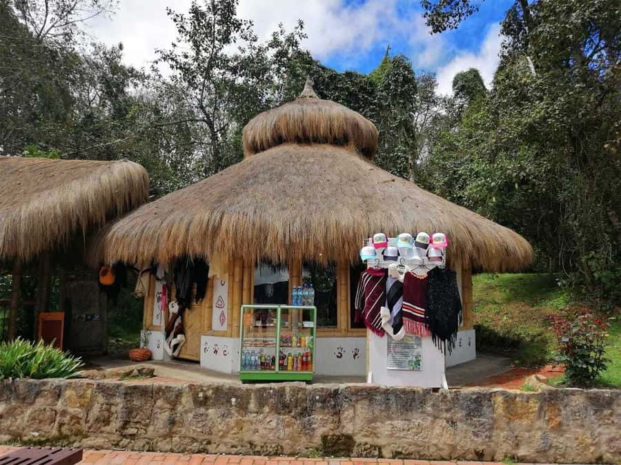 Bogota: Guatavita and Salt Cathedral Daily Group Tour - Walking to Guatavita Lagoon