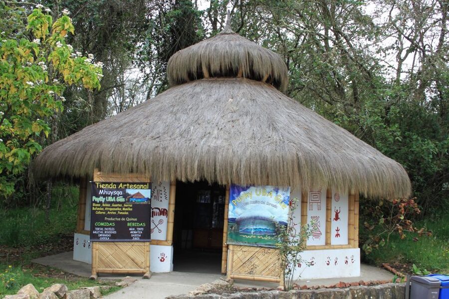 Bogotà: Guatavita Lake and Nemocón Salt Mines Tour - Practical details that make the day easier