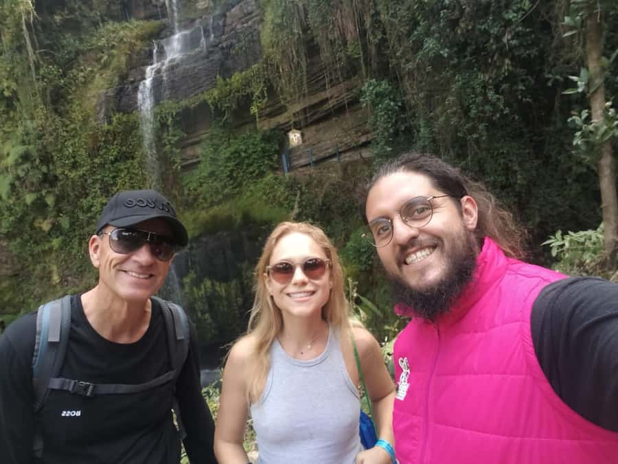 Bogota: La Chorrera Waterfall Guided Hike and Guadalupe Hill - A full day from Bogotá into cloud forest