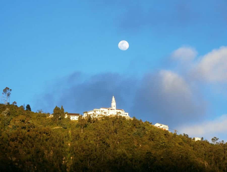 Bogota: Monserrate Entry Ticket - Reaching Monserrate at 3,152 meters