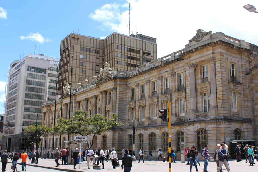 Bogotá: Private Candelaria Walking Tour and Gold Museum - The coffee break and what is not included
