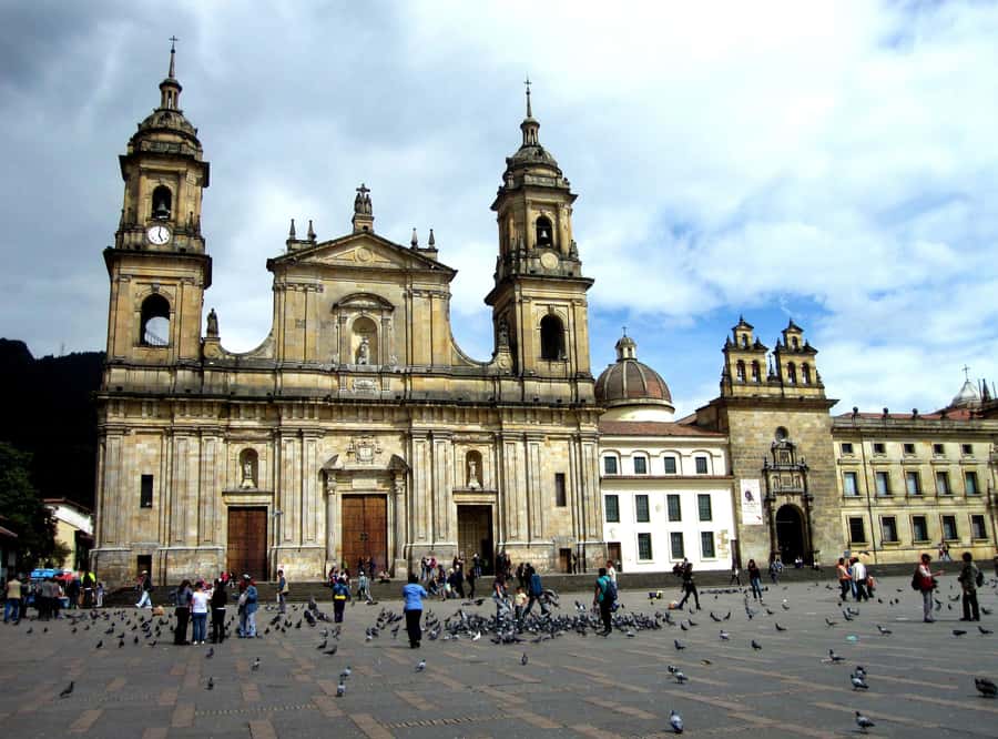 Bogotá: Private Candelaria Walking Tour with Gold Museum - Why this private Bogotá walk works so well