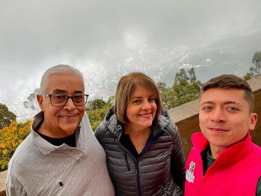 Bogotá: Private City Tour, Monserrate, Emerald and Botero - Starting above the city at Monserrate