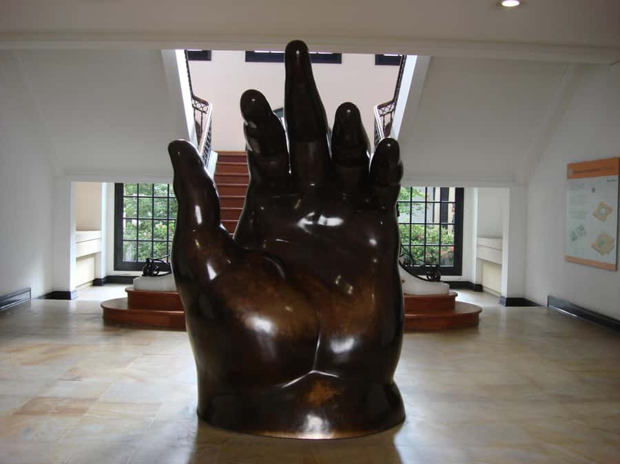 Bogotá: Private Guided Tour with Monserrate & La Candelaria - The Gold Museum and Colombia Before the Conquest