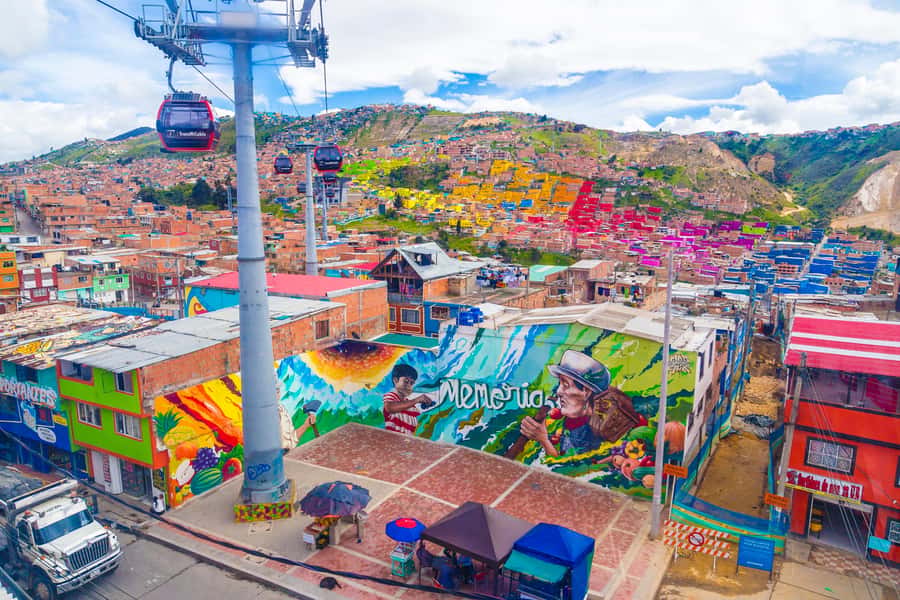 Bogotá´s Barrios: El Paraíso Favela Tour with Cable Car - Why El Paraíso gives you a different Bogotá