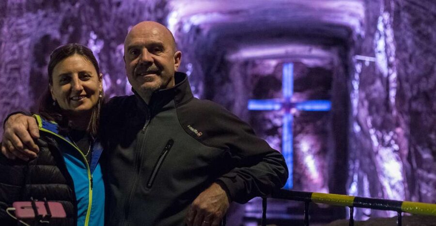 Bogotá: Salt Cathedral Private Tour with Entry Ticket Basic - What the salt mining story adds