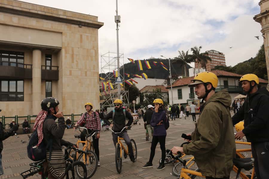 Bogotá: Shared Bike Tour - Santamaría Bullring and Bogotá’s changing identity