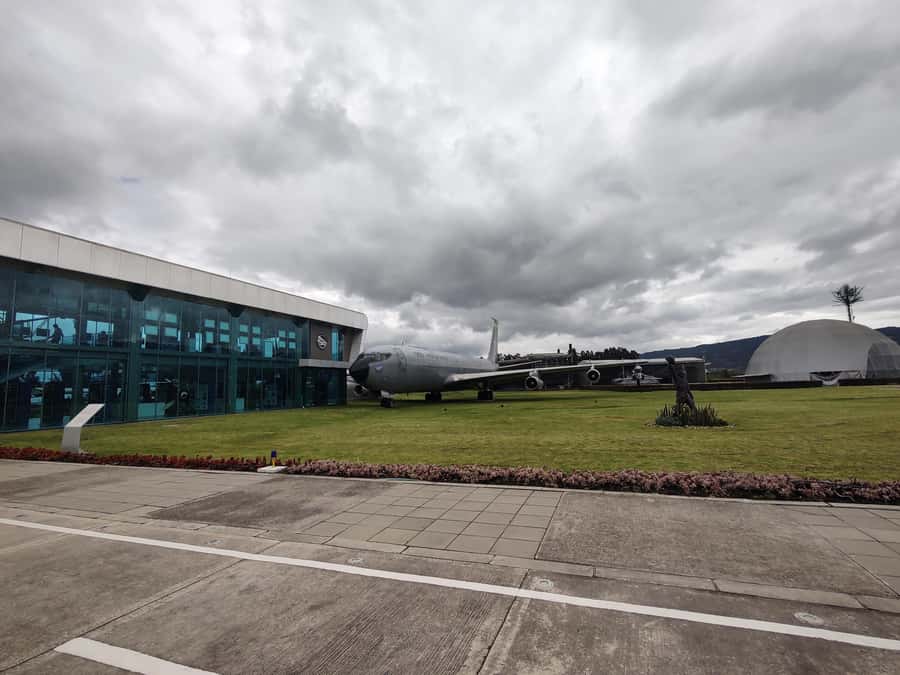 BOGOTA: Tour of Jaime Duque Park, Zoo, and Aerospace Museum - Theater shows and free time