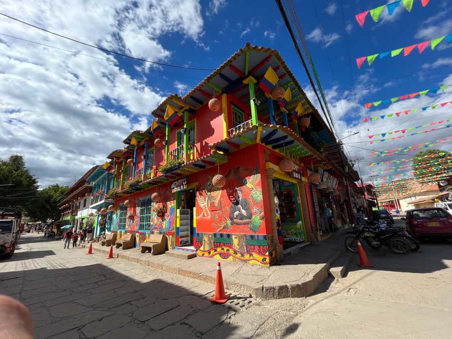 BOGOTA: Tour of Villa de Leyva, Ráquira, Pozos Azules, and Puente de Boyacá - Key points to know before booking