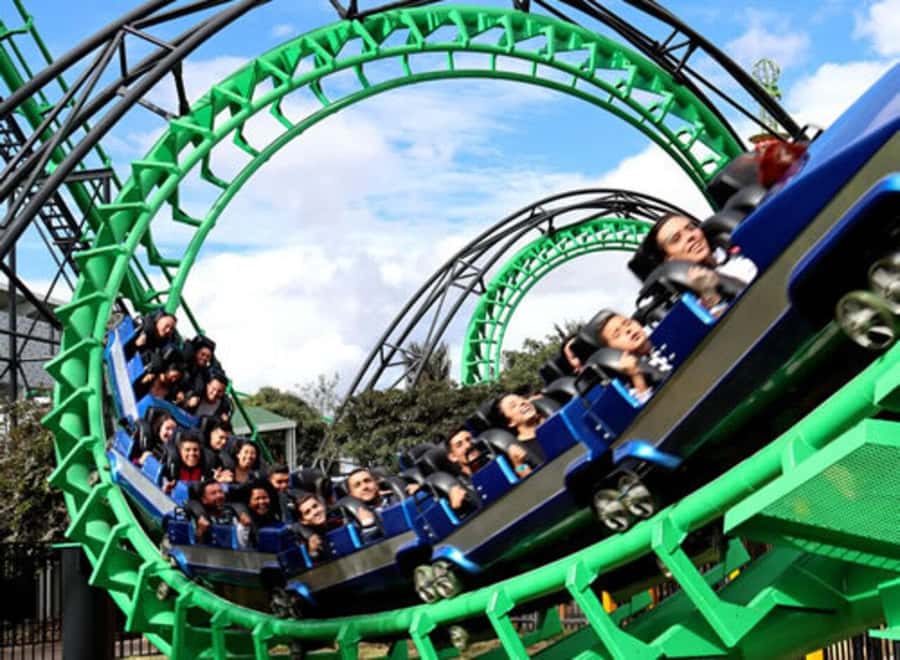 Bogota: Tour to Salitre Mágico, An Extreme Fun Trip - Five hours of rides at Salitre Mágico