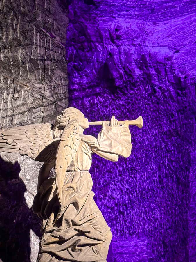 Bogotá: Zipaquirá Salt Cathedral, with tickets and guide - Free time in Zipaquirá after the underground visit