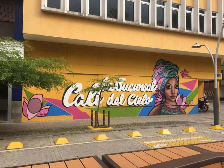 Cali: Cristo Rey, Tertulia Museum & Downtown Cali City Tour - Why a private guide changes the experience