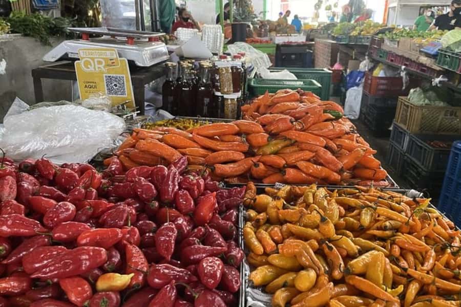 Cali: Fruit Market Walking Tour with Tastings - How much value do you get for $64?