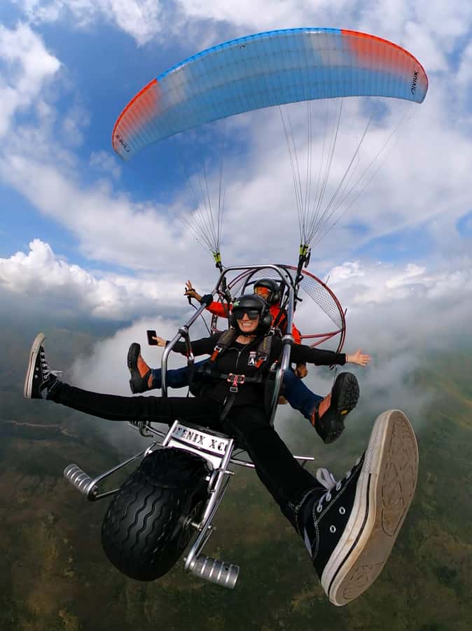 Cali: Paratrike Flight - Paragliding - Getting Ready for the Tandem Flight