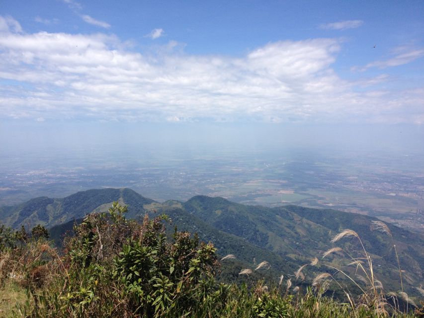 Cali: Pico de Loro Trekking Adventure - Farallones de Cali - What to pack for changing mountain weather