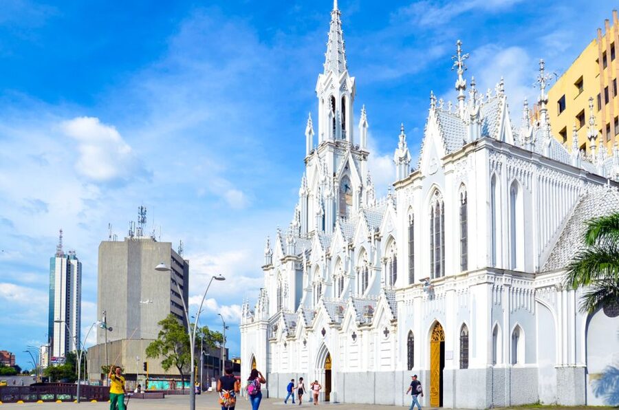 Cali: Three hours walking Cali City discovery tour - Key points to know before you book