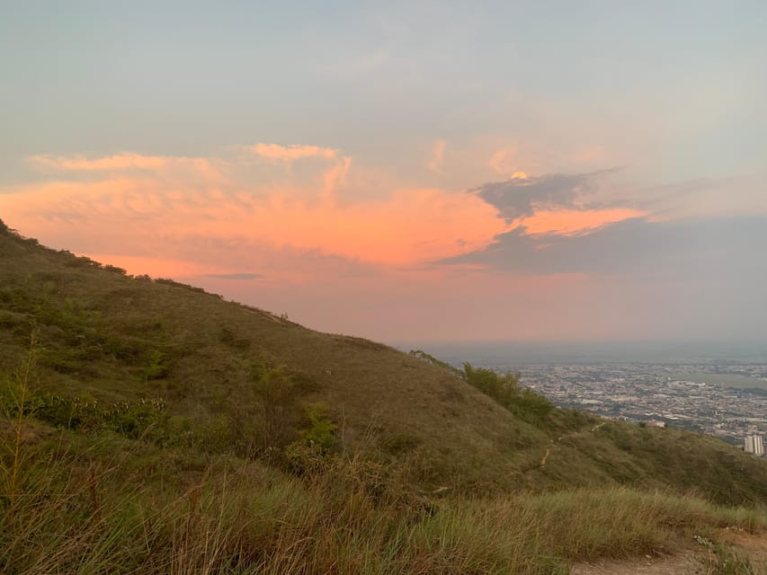 Cali: TRES CRUCES - Cali's most popular hike and monument - What $45 Includes