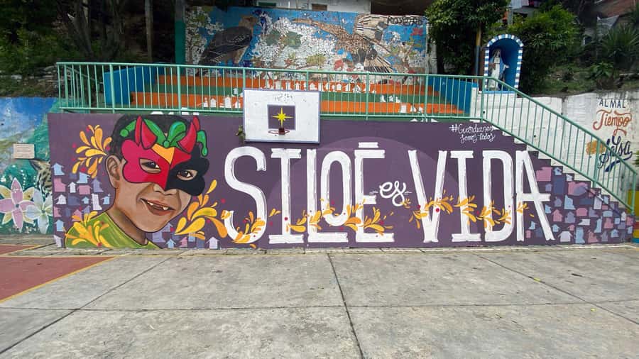 Cali: Walking Tour of the 11 Neighborhoods of Commune 20 - Tierra Blanca brings in Cali’s salsa tradition