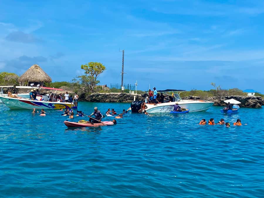 Cartagena: 5-Island Trip by Boat with Lunch and Snorkeling - Who should book this Cartagena outing?