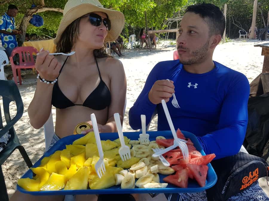 Cartagena: 5-Island Trip by Boat with Lunch and Snorkeling - Isla Grande snorkeling and the small plane below
