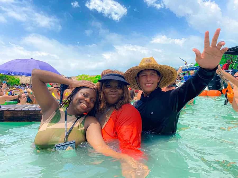 Cartagena: 5 Rosario Islands, Full party with drinks, Snorkeling and lunch - A fast-moving day on Colombia’s Caribbean coast