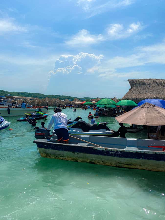 Cartagena: 5 Rosario Islands Tour with Snorkeling and Lunch - Snorkeling over coral and a sunken plane