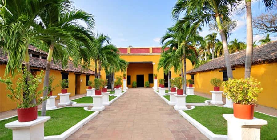 Cartagena: Barranquilla and Santa Marta All-Inclusive Tour - Before sunrise: pickup from Cartagena