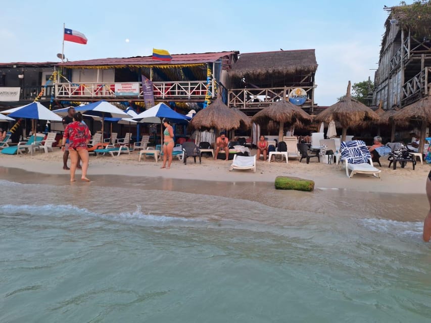 Cartagena: Basic Diving for beginners in Rosario Islands - Back to Playa Blanca for a typical Colombian lunch