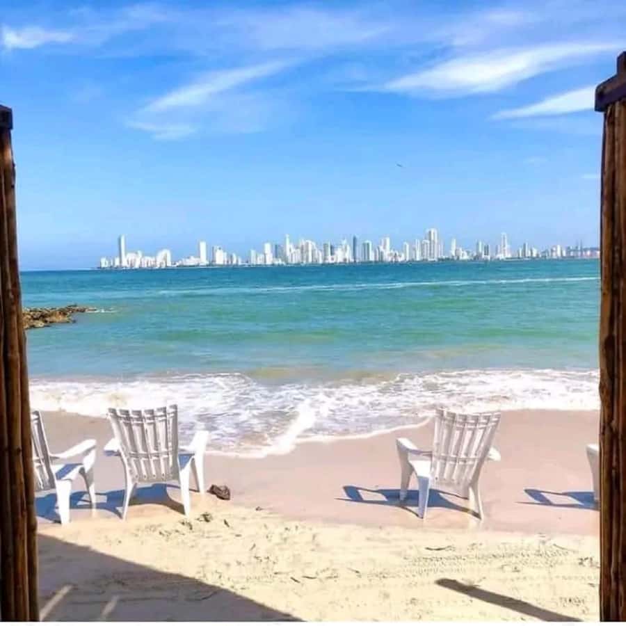Cartagena: BEACH DAY ON TIERRA BOMBA ISLAND PUNTARENA - Choosing your beach time wisely