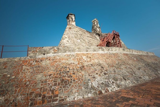 Cartagena City Tour & Convento de la Popa (AM) - The 18 Karats Jewelry workshop