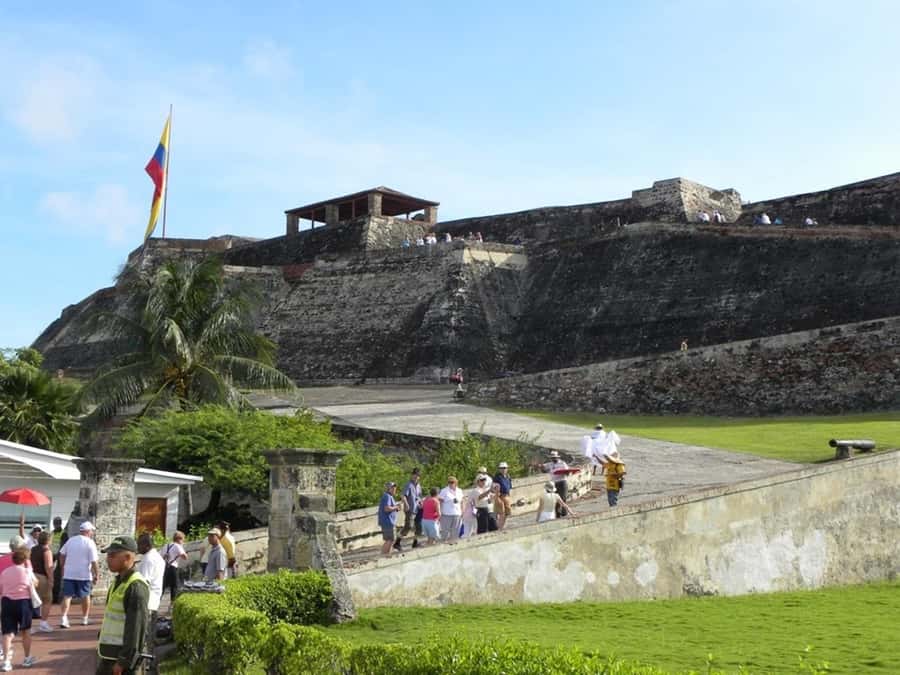 Cartagena: CITY TOUR OVERVIEW of the city Boots castle chiva - Pickup from Bocagrande, Castillogrande, or the old center