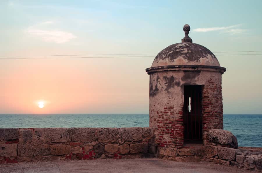 Cartagena City Tour with San Felipe Castle & Old Town Walk - Centenario Park, with wildlife in the middle of town
