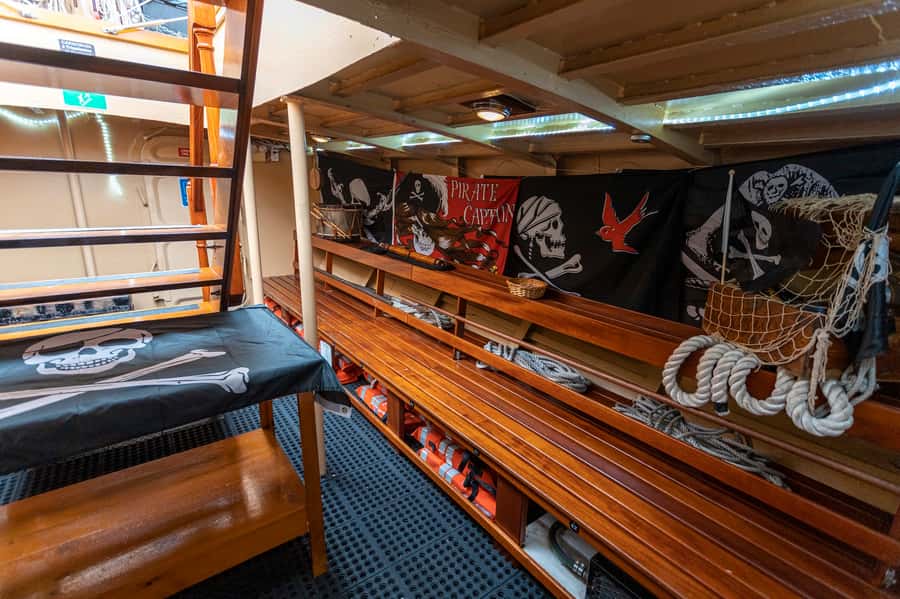 Cartagena, CO: Sunset Skyline Pirate Boat Tour with Drinks - Who will enjoy this cruise most