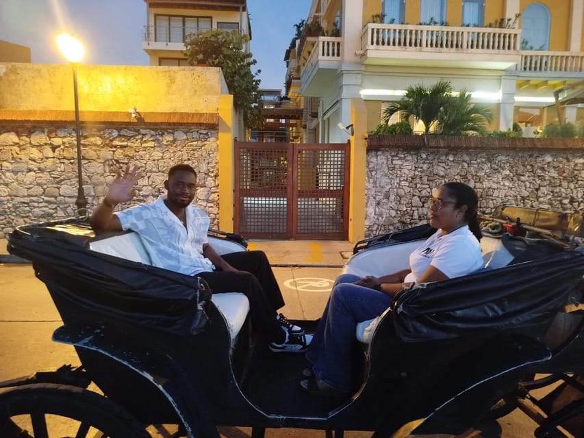 Cartagena: COLLONIAL HORSE DRAWN CARRIAGE by THE OLD CITY - Choosing between 20 minutes and one hour