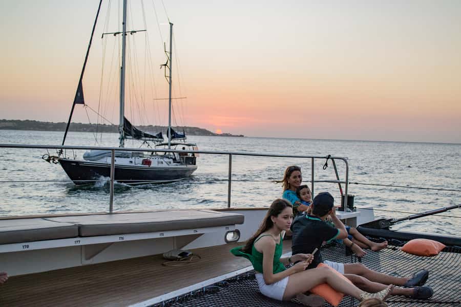 Cartagena de Indias: 2-Hour Sunset Cruise - Key points to know before booking
