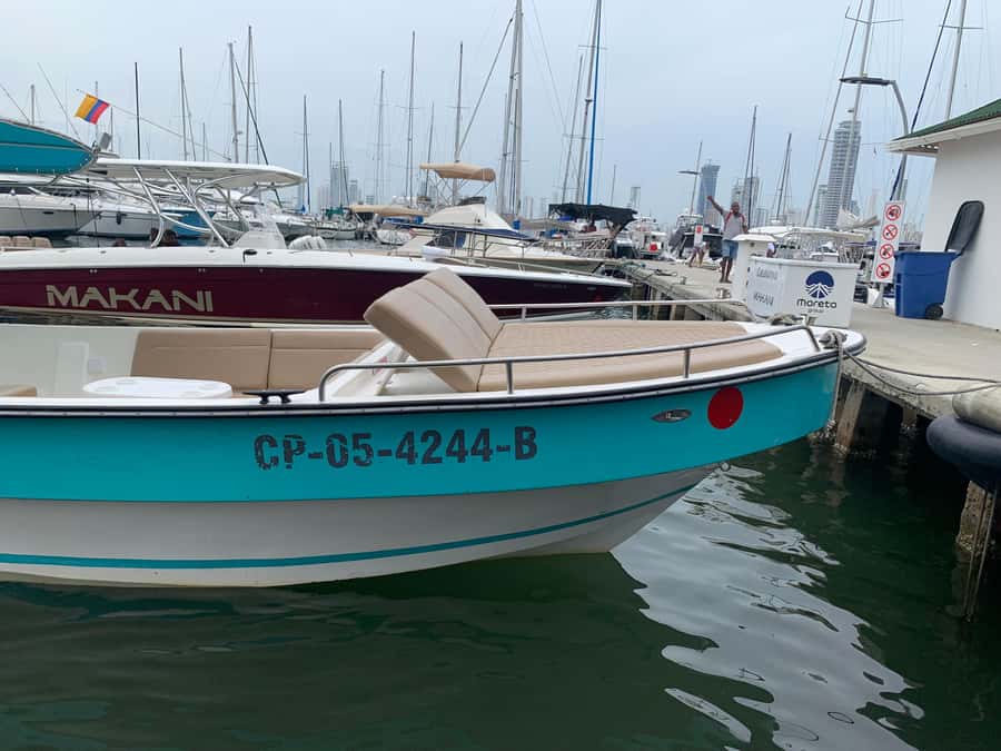 CARTAGENA, EXCLUSIVE launch for Rosario and Baru Islands - What the MamaJuma gives you on the water