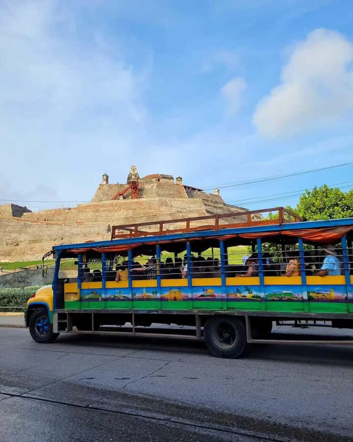 Cartagena: Explore with a city tour aboard a typical "chiva". - A chiva tour that shows more than the walled city