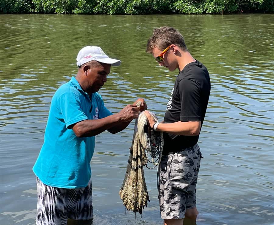 Cartagena Fishing, Crabbing, Birdwatching Experience + Lunch - Should you book the mangrove fishing tour?